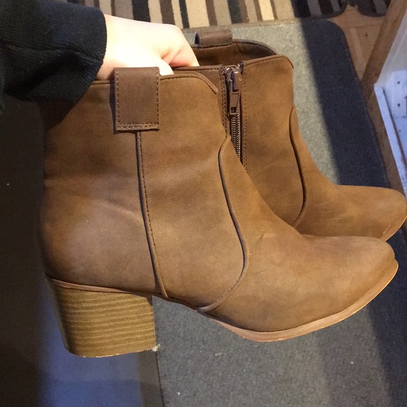 Joe Fresh Ankle Booties - Picture 16 of 16